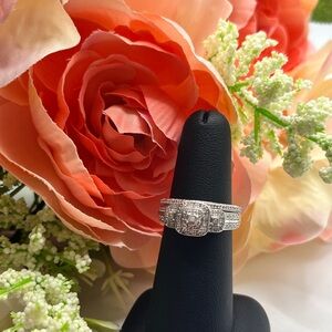 Elegant Silver Women's Ring